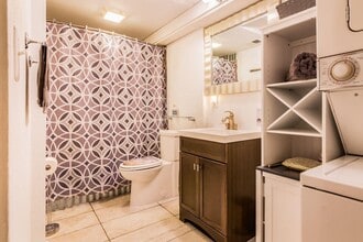 Building Photo - Beautiful Unfurnished 1 Bedroom 1 bath Apartment for Rent in Branson, MO