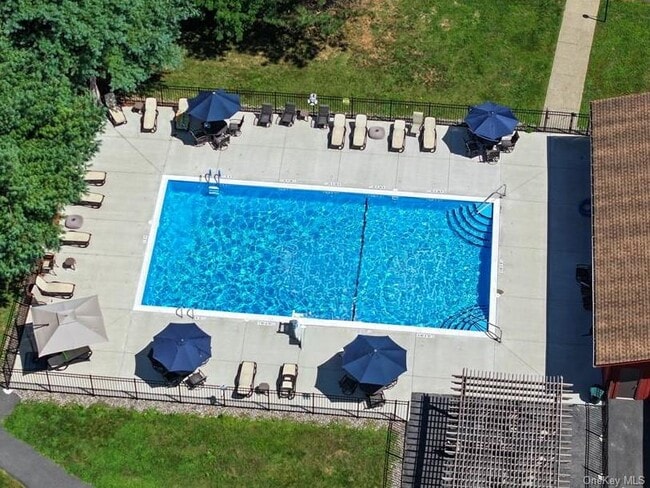 Building Photo - 262 Tamerisk Ln