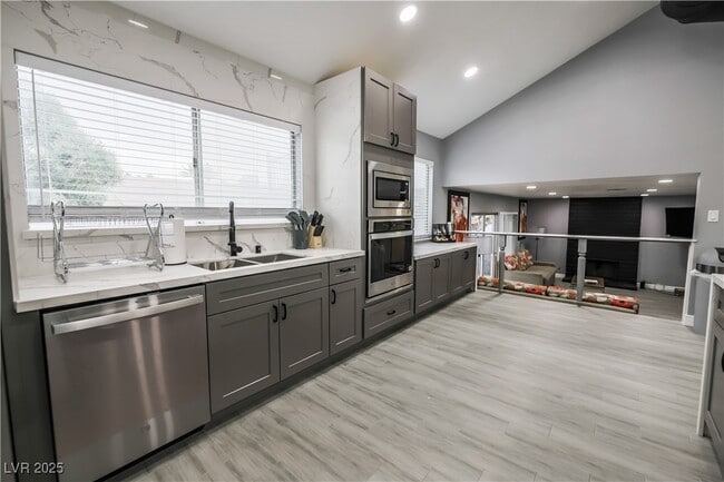 Building Photo - 5301 Opuntia St