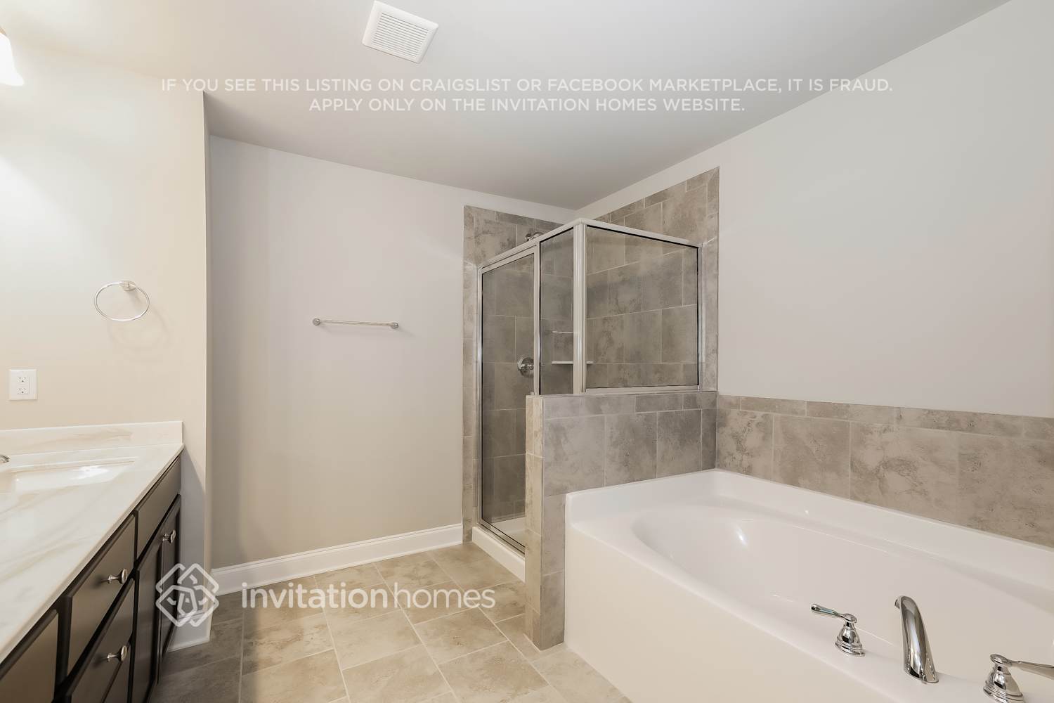 Building Photo - 2832 Wild Santana Wy