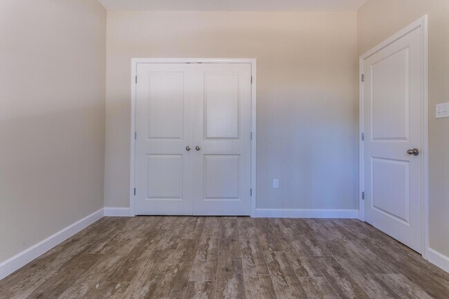 Building Photo - 343 Indian Woman Rd