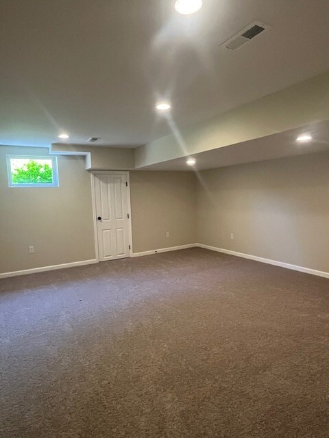 Building Photo - 6029 Eaglet Dr