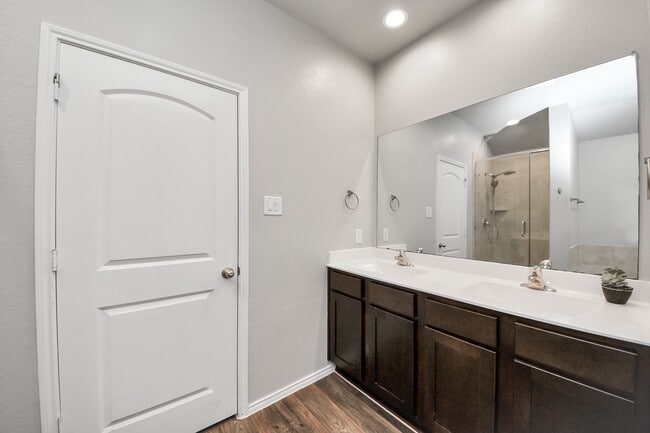 Building Photo - 4315 Nervesa Dr.