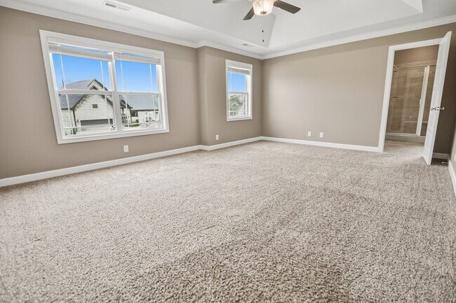 Building Photo - 542 Tacoma Dr