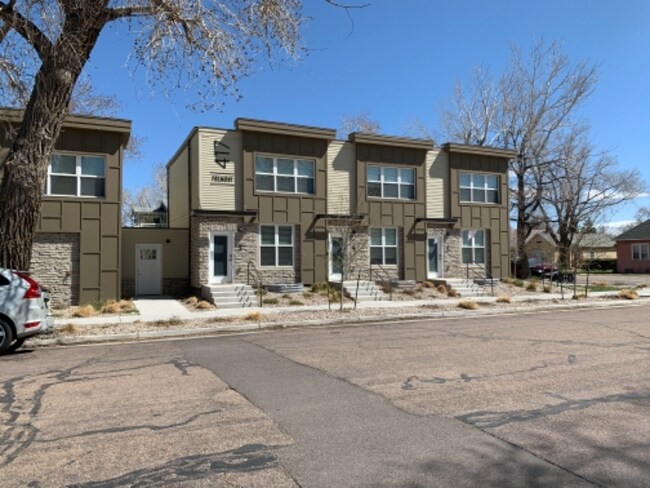 Building Photo - 417 E Fremont St