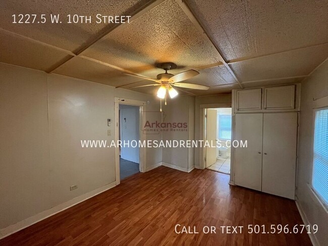 Building Photo - 1227.5 W 10th St