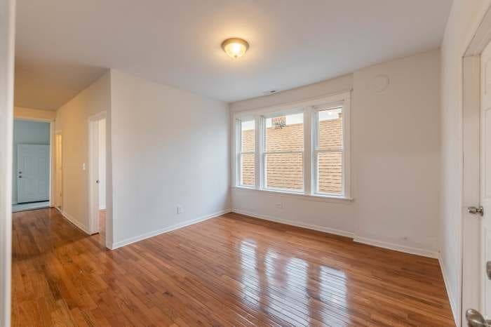 Building Photo - 6239 S Honore St