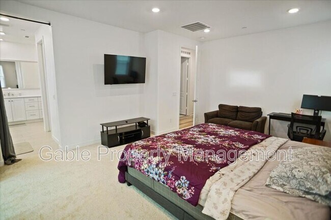 Building Photo - 27513 N Feathery Cassia Way