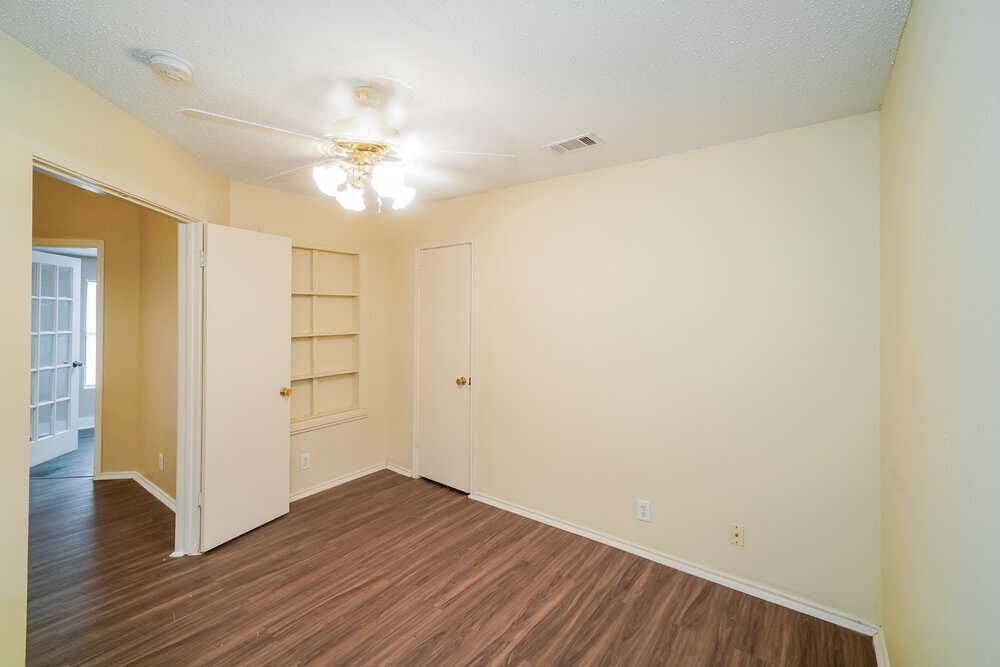 Building Photo - 6122 Ashley Spring