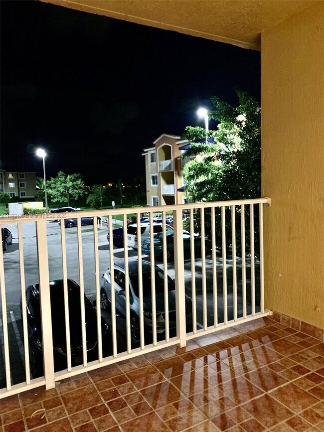 Building Photo - 20930 SW 87th Ave