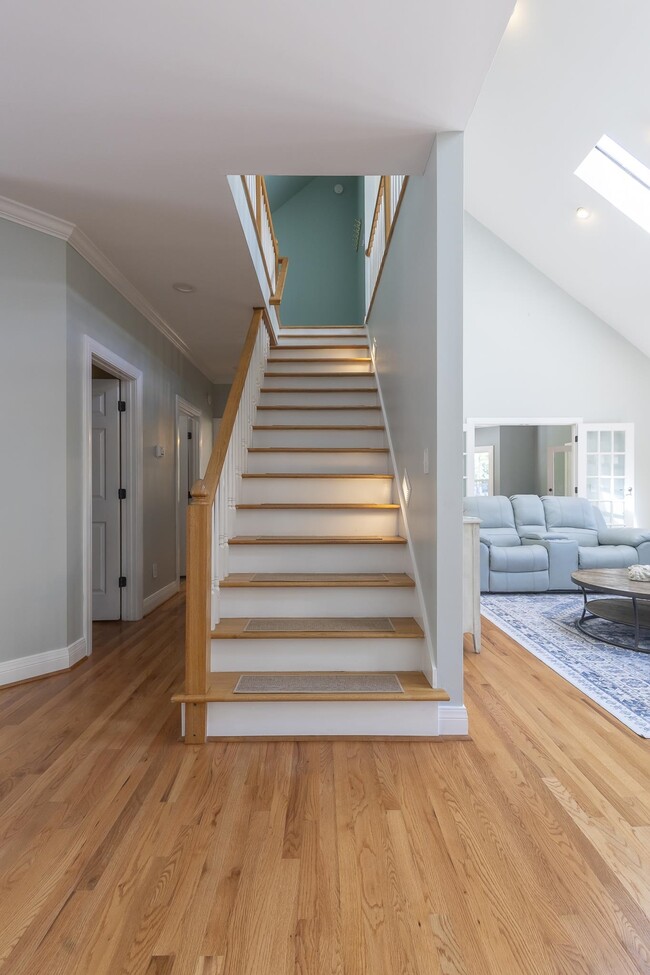 Building Photo - 133 Old Augusta Dr