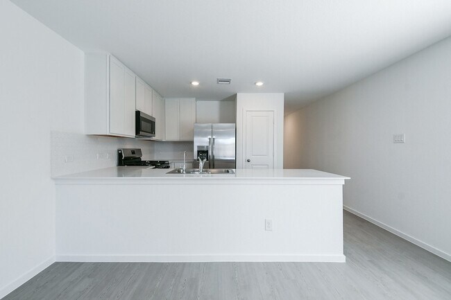 Building Photo - 6871 Flowering Ginger Ln