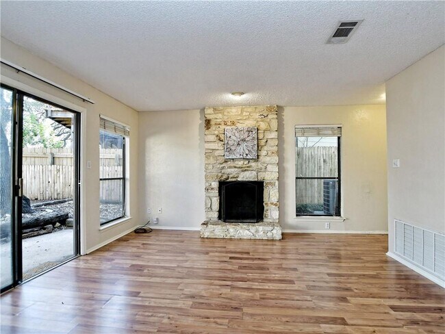 Building Photo - 1301 Spyglass Dr