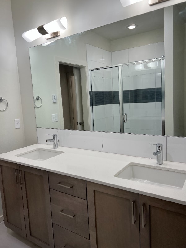 Building Photo - 3631 1st Ave NW