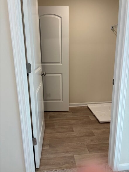 Building Photo - 2013 Lyndon Green Cir