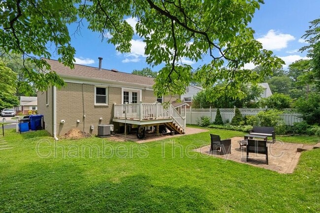 Building Photo - 3904 Lantern Dr