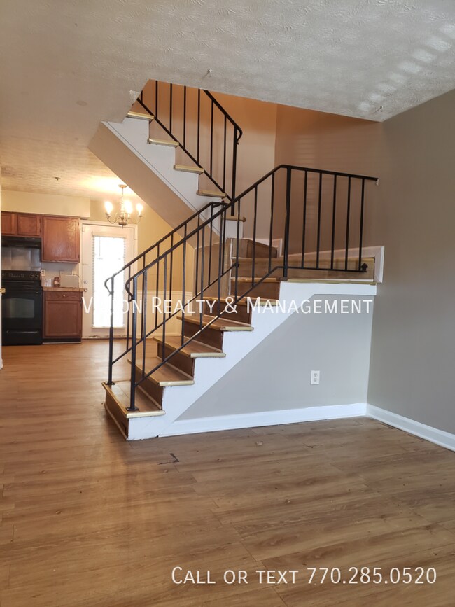 Affordable 2bedroom 1.5bathoom townhome 2622 Evans Mill Dr Lithonia