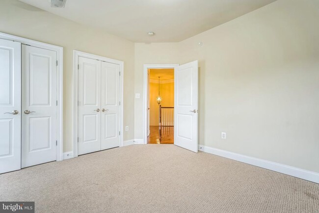 Building Photo - 7000 Eastern Red Cedar Ln