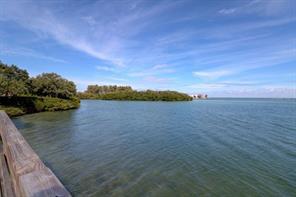 Building Photo - 1515 Pinellas Bayway S