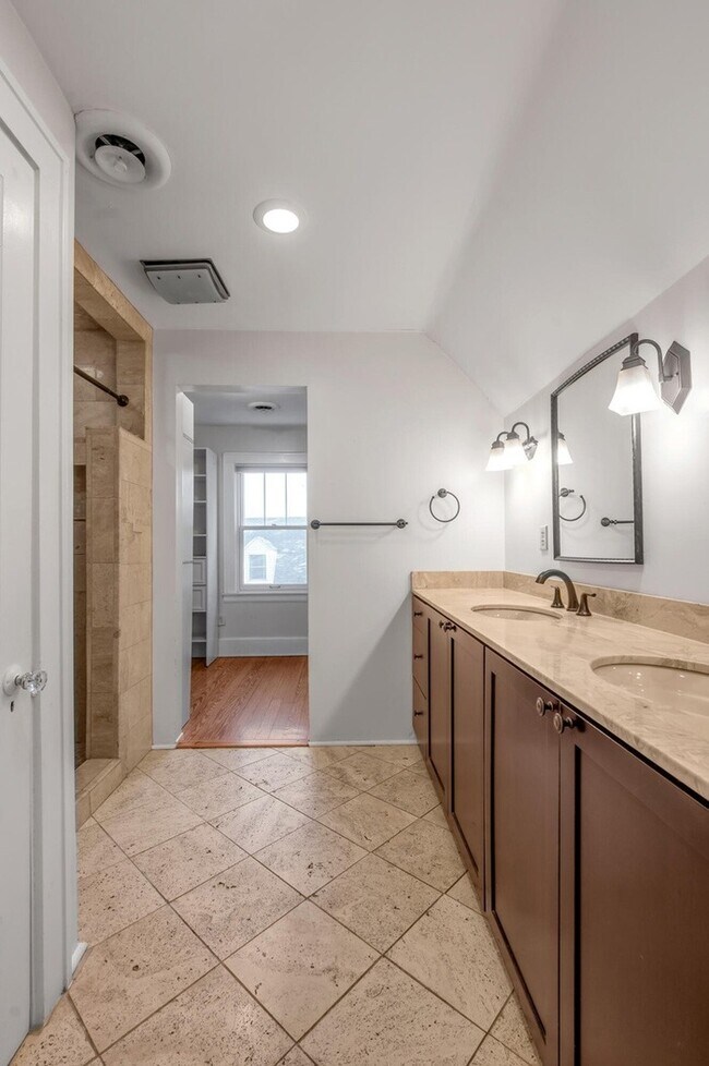 Building Photo - Charming 4Bedroom Stone Home with Detached Guest Apartment & Garage in Chevy Chase