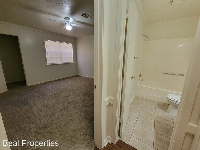 Building Photo - 2 br, 2 bath House - 2500 Crosstimbers Dr
