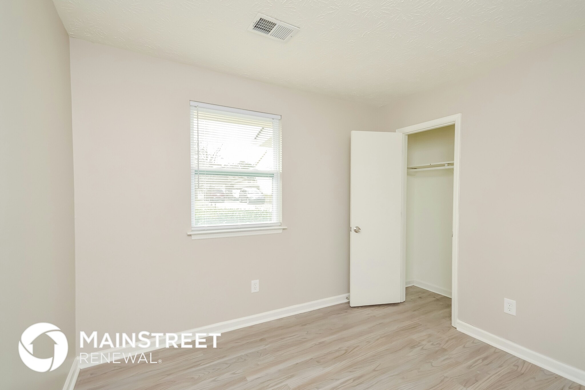 Building Photo - 5586 Mallard Trail