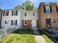 Building Photo - 2855 Gloucester Ct