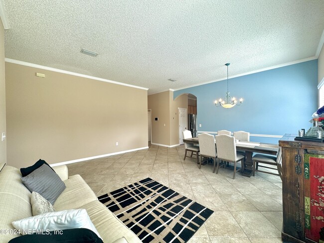 Building Photo - 12059 Autumn Sunrise Dr