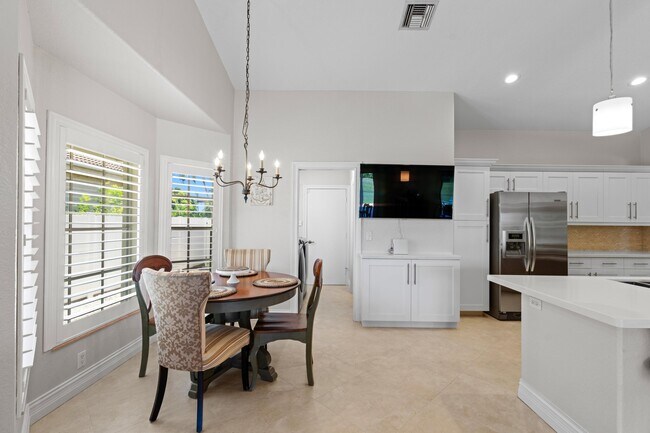 Building Photo - 7598 Fairway Trail
