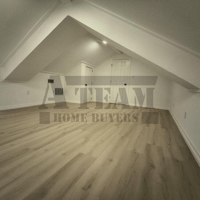 Building Photo - Fully remodeled 4-bedroom, 2-bathroom home