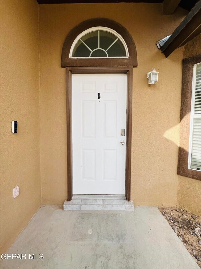 Building Photo - 12369 Tierra Apache Rd