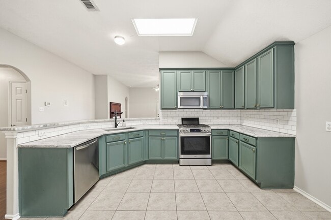 Building Photo - 11811 Misty Peak Ln