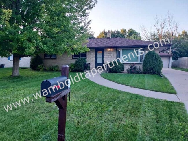Primary Photo - 3 Bedroom 1 1/2 bath brick ranch with 2 ca...