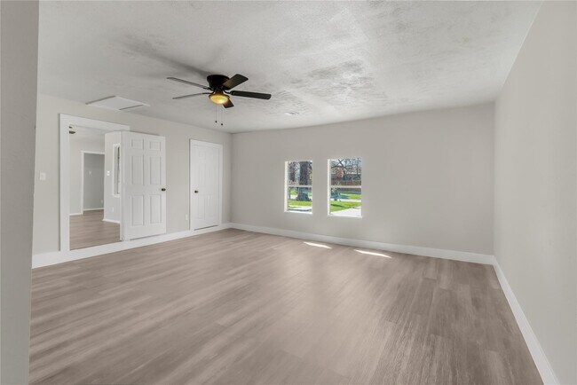Building Photo - 7418 Wiley Rd