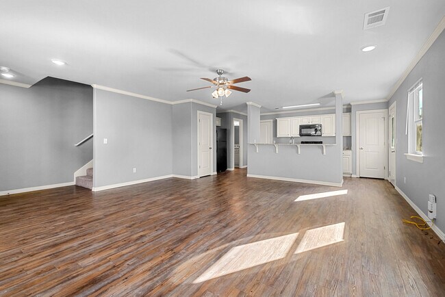 Building Photo - 1342 N Sicily Ln
