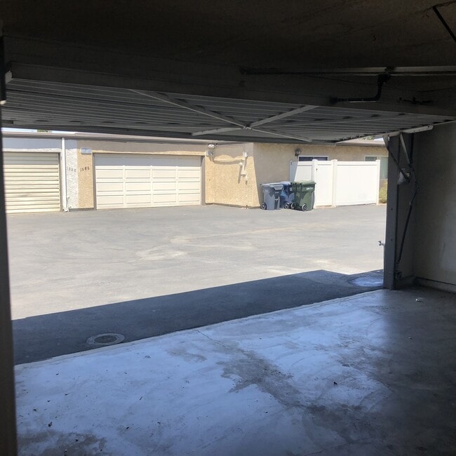 Building Photo - 1594 Christopher Ln