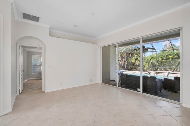 Building Photo - 4213 SW Utterback St