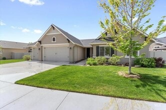 Building Photo - 5393 W Rosslare Dr