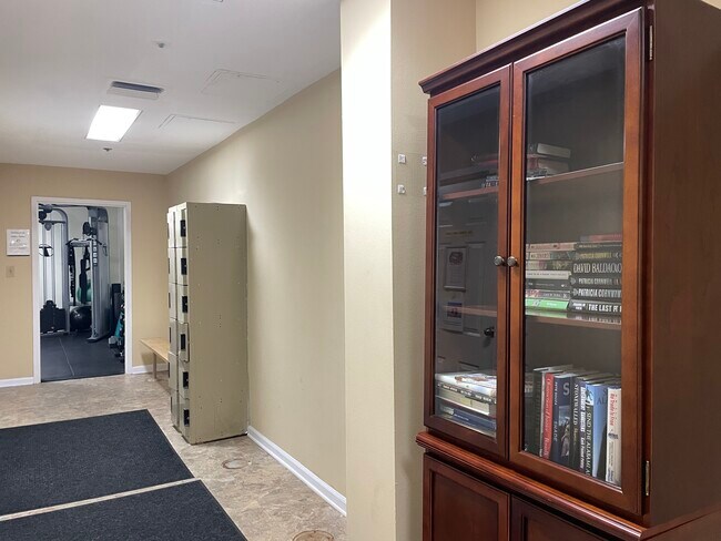 Building Photo - 1200 Braddock Pl