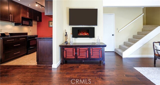 Building Photo - 344 Miraleste Dr
