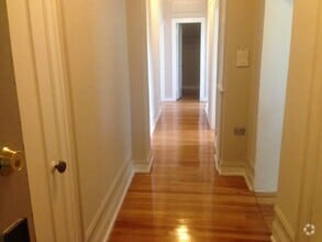 Building Photo - 1 bedroom in CHICAGO IL 60626