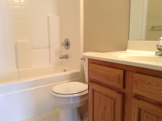 Building Photo - 943 Evergreen Park Ln