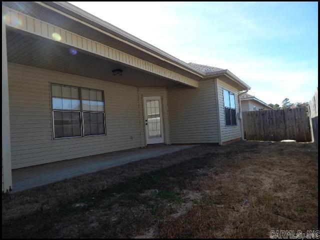 Building Photo - 521 Wisteria Dr