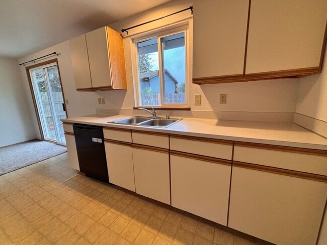 Building Photo - Waldangle, LLC