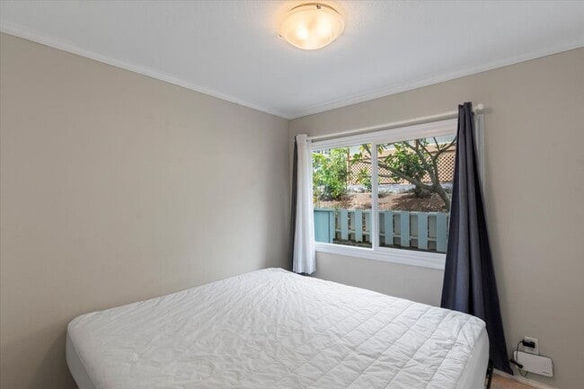 Building Photo - 460 Polulani Dr