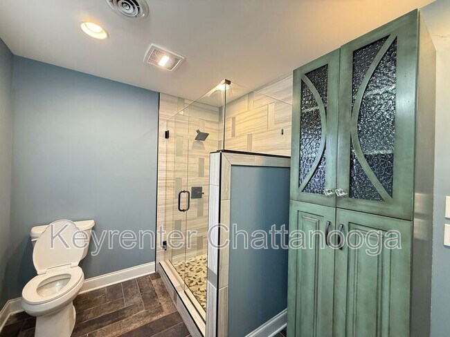 Building Photo - 9512 Imperial Dr