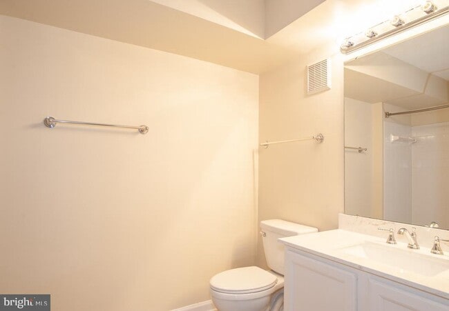 Building Photo - 7526 Coxton Ct