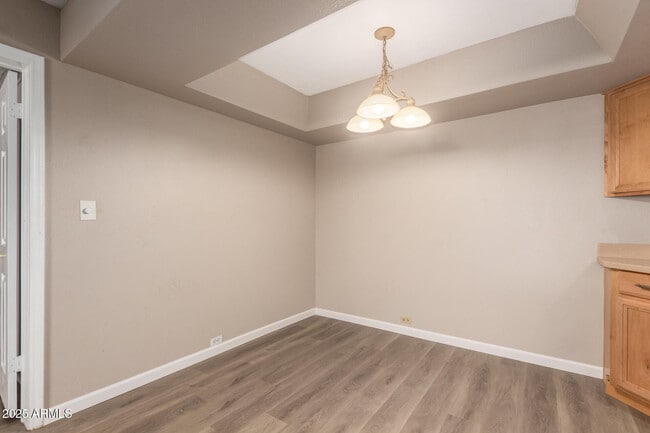 Building Photo - 10410 N Cave Creek Rd