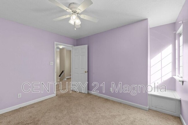 Building Photo - 832 Prairie Ln