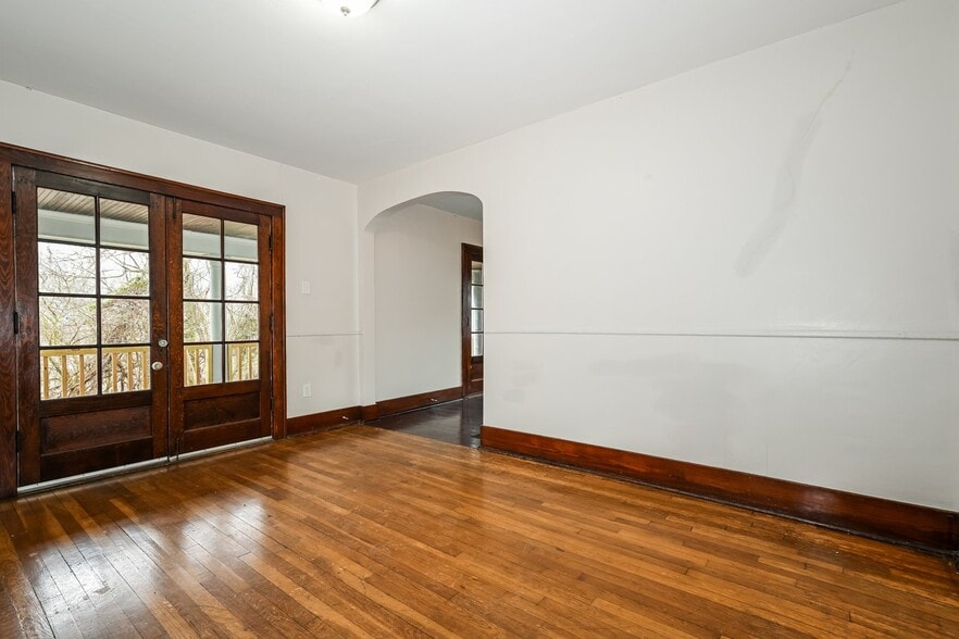 Building Photo - 1607 Jackson St